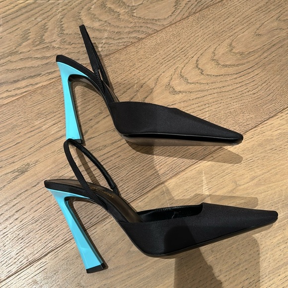 Worn once size 7.5 YSL heels - Picture 3 of 6